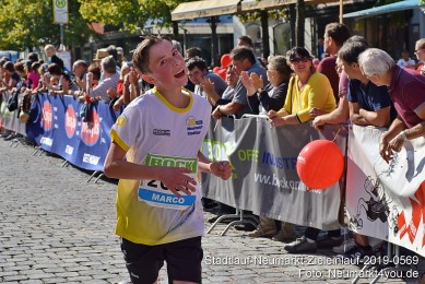 Stadtlauf-Neumarkt-Zieleinlauf-2019-0569
