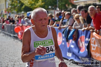 Stadtlauf-Neumarkt-Zieleinlauf-2019-0790