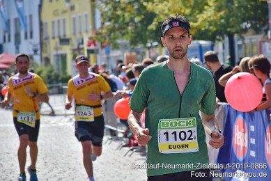 Stadtlauf-Neumarkt-Zieleinlauf-2019-0866