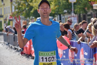 Stadtlauf-Neumarkt-Zieleinlauf-2019-0871