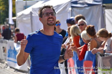 Stadtlauf-Neumarkt-Zieleinlauf-2019-0988