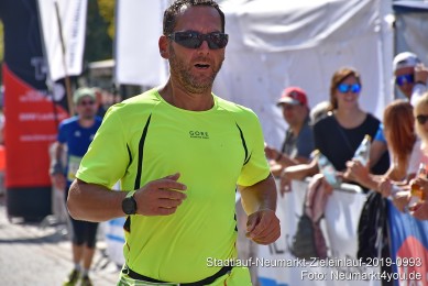 Stadtlauf-Neumarkt-Zieleinlauf-2019-0993