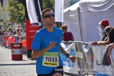Stadtlauf-Neumarkt-Zieleinlauf-2019-1004