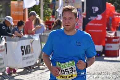 Stadtlauf-Neumarkt-Zieleinlauf-2019-1060