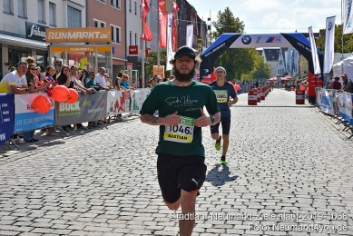 Stadtlauf-Neumarkt-Zieleinlauf-2019-1068