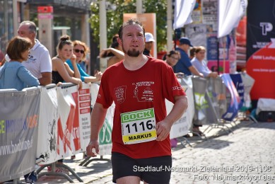 Stadtlauf-Neumarkt-Zieleinlauf-2019-1106