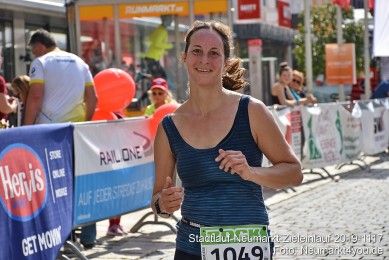 Stadtlauf-Neumarkt-Zieleinlauf-2019-1117