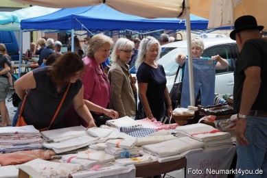 Altstadtflohmarkt-Neumarkt-2019-0022