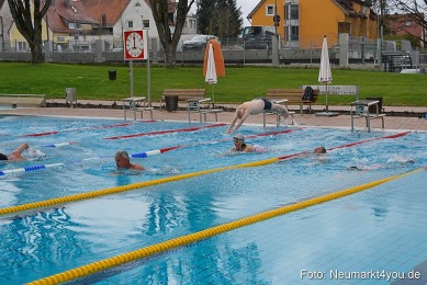 Anschwimmen-Freibad-Neumarkt-280423-0007