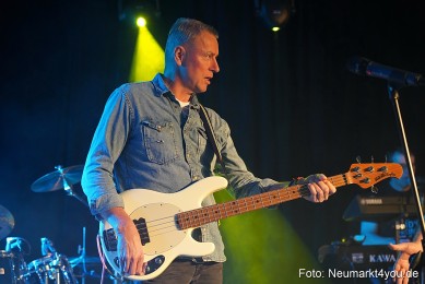 Cash-und-Cocaine-im-G6-191122-0015