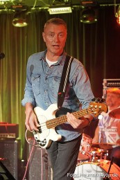 Cash-und-Cocaine-im-G6-191122-0017