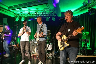 Cash-und-Cocaine-im-G6-191122-0024