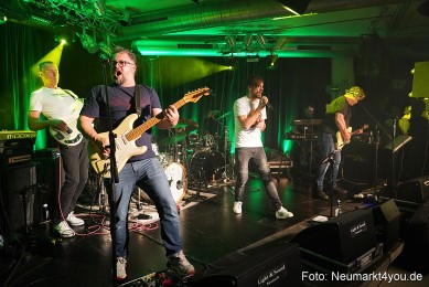 Cash-und-Cocaine-im-G6-191122-0029