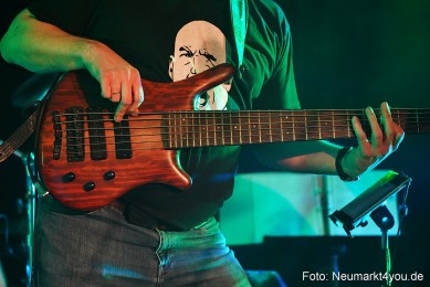 Cash-und-Cocaine-im-G6-191122-0074