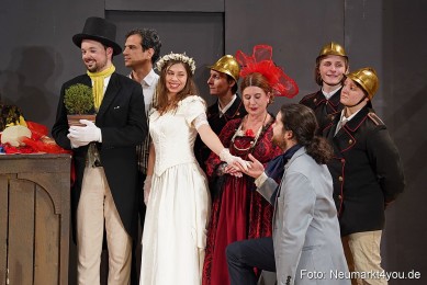 Der-Florentinerhut-Schloss-Spiele-Neumarkt-0001