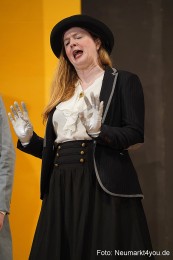 Der-Florentinerhut-Schloss-Spiele-Neumarkt-0029