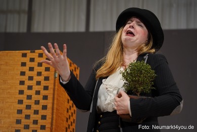 Der-Florentinerhut-Schloss-Spiele-Neumarkt-0096