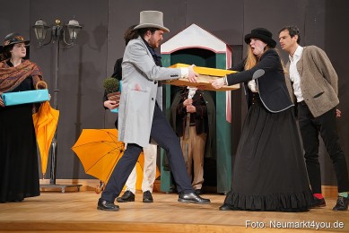 Der-Florentinerhut-Schloss-Spiele-Neumarkt-0119