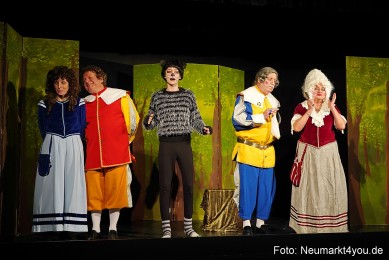 Der-ungestiefelte-Kater-261122-0042