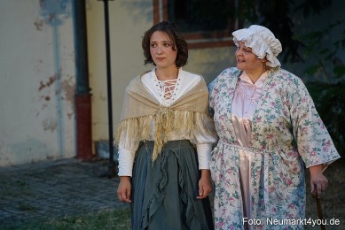 Die-eingebildete-Kranke-Schloss-Spiele-Neumarkt-2025-0030