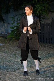 Die-eingebildete-Kranke-Schloss-Spiele-Neumarkt-2025-0042