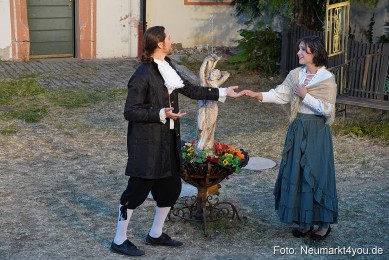 Die-eingebildete-Kranke-Schloss-Spiele-Neumarkt-2025-0044