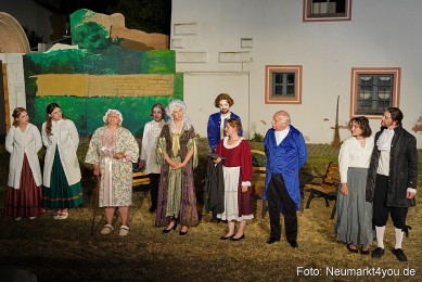 Die-eingebildete-Kranke-Schloss-Spiele-Neumarkt-2025-0075