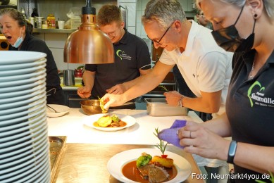 Ehrenschmankerlkoch-Philipp-Dehn-111021-0041