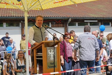 Eselrennen-Fruehlingsfest-Neumarkt-2024-0006