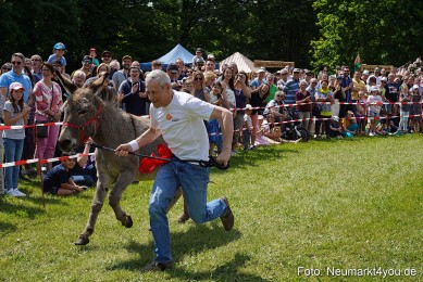 Eselrennen-Fruehlingsfest-Neumarkt-2024-0013