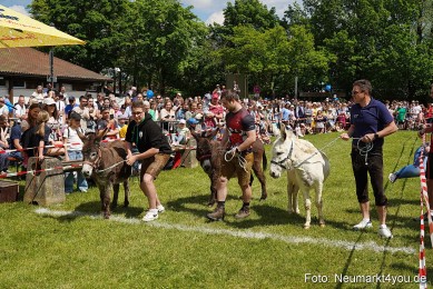 Eselrennen-Fruehlingsfest-Neumarkt-2024-0029