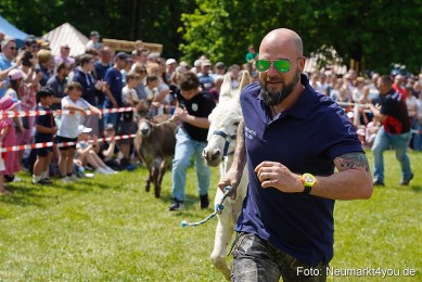 Eselrennen-Fruehlingsfest-Neumarkt-2024-0039
