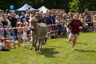 Eselrennen-Fruehlingsfest-Neumarkt-2024-0054