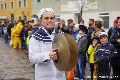 Faschingsumzug-Berching-2024-0153