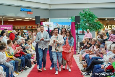 Modenschau-NeuerMarkt-Fruehling-2025-0002