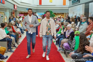 Modenschau-NeuerMarkt-Fruehling-2025-0003