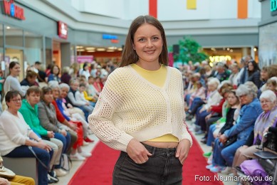 Modenschau-NeuerMarkt-Fruehling-2025-0022