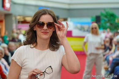 Modenschau-NeuerMarkt-Fruehling-2025-0028