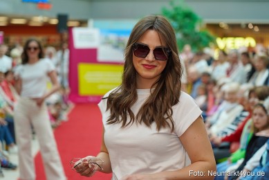 Modenschau-NeuerMarkt-Fruehling-2025-0029