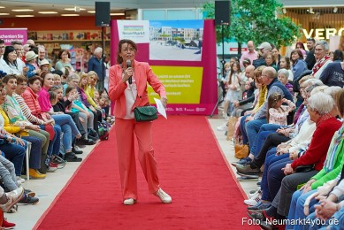 Modenschau-NeuerMarkt-Fruehling-2025-0086