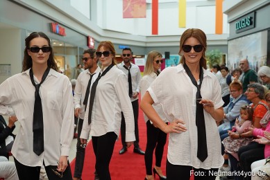 Herbst-Modenschau-Neuer-Markt-2023-0090