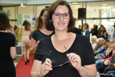 Herbstmodenschau-NeuerMarkt-2019-0064