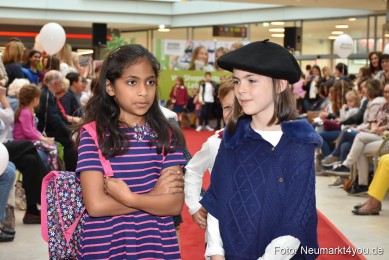 Herbstmodenschau-NeuerMarkt-2019-0118