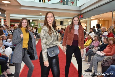 Herbstmodenschau-NeuerMarkt-2019-0123