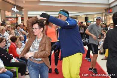 Herbstmodenschau-NeuerMarkt-2019-0145