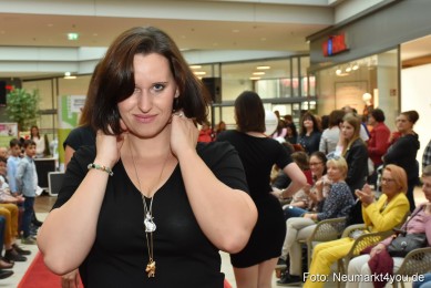 Herbstmodenschau-NeuerMarkt-2019-0166