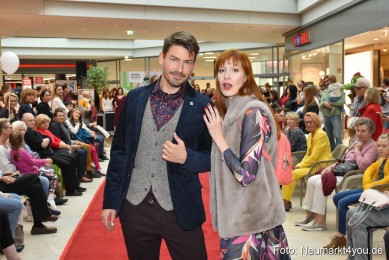 Herbstmodenschau-NeuerMarkt-2019-0186