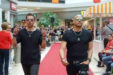 Modenschau-Neuer-Markt-Nacht-der-Sinne-2022-0010