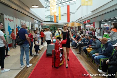 Modenschau-Neuer-Markt-Nacht-der-Sinne-2022-0016