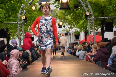 Nacht-der-Sinne-2019-Modenschau-0061